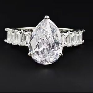 🔷 NEW Pear shaped CZ Elegant Silver Women's Ring 🔷